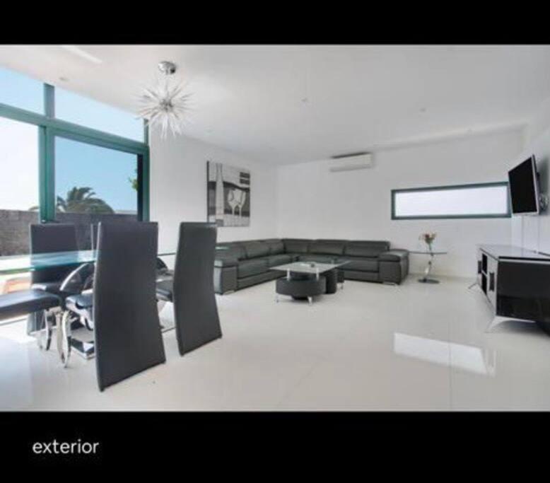 Spacious Private Villa & Private Heated Pool - Villa Sunshine Costa Teguise Exterior photo